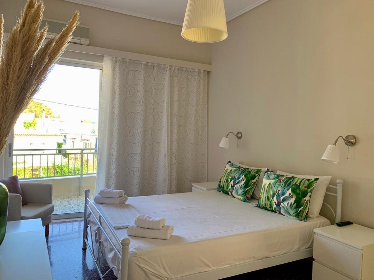Poros Town Helen Hotel מראה חיצוני תמונה